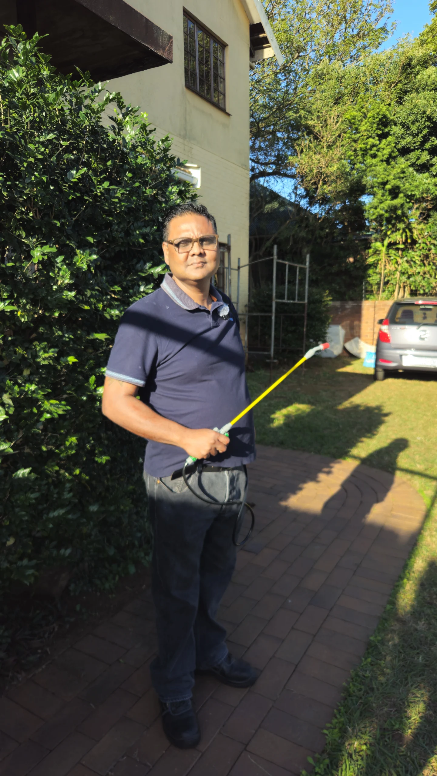 Mark Abraham responding to a pest emergency in Durban